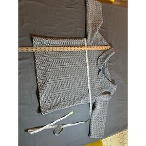 Ann Taylor Factory Women’s Top Size M Black White Geometric Long Sleeve Blouse